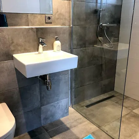 Bloemenboerderij Alojamento de Acomodação e Pequeno-almoço 3*