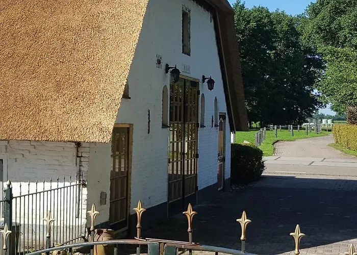 Bloemenboerderij Bed and breakfast Aperloo