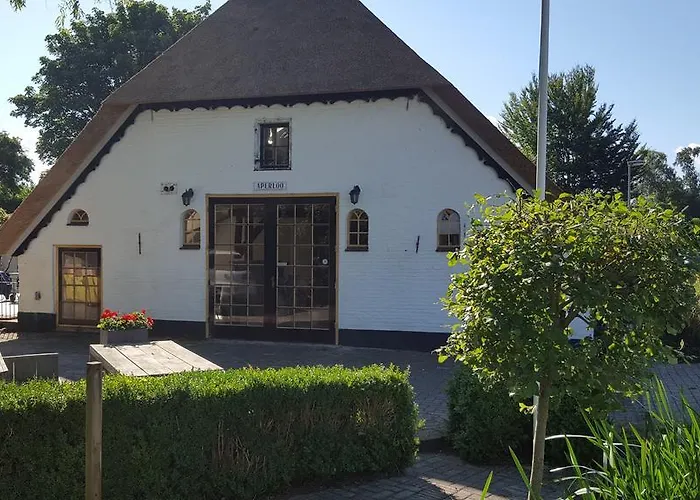 Bloemenboerderij Bed and breakfast